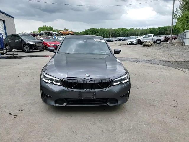 2021 BMW 330Xi - zdjęcie 13