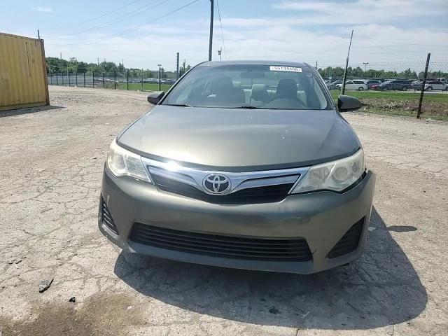 2013 Toyota Camry Le - zdjęcie 13