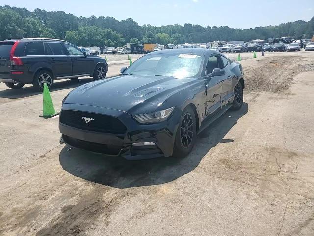 2016 Ford Mustang - zdjęcie 13