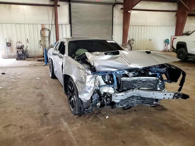 2016 Dodge Challenger R - zdjęcie 14