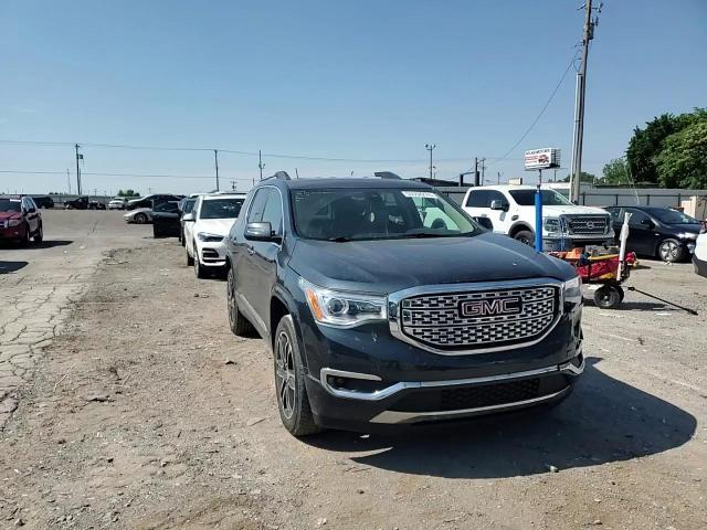 2019 GMC Acadia Denali - zdjęcie 14