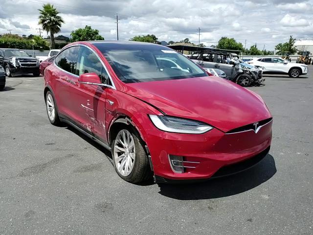 2017 Tesla Model X - zdjęcie 14