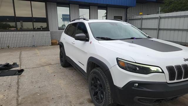 2021 Jeep Cherokee - zdjęcie 14
