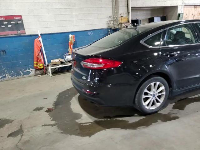 2020 Ford Fusion Se - zdjęcie 13