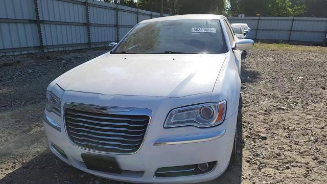 2013 Chrysler 300 - zdjęcie 13