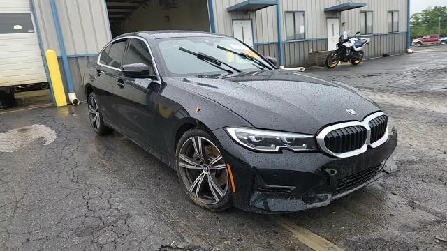 2021 BMW 330I - zdjęcie 13