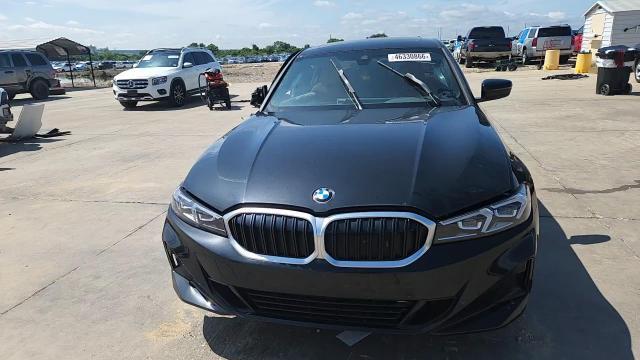 2025 BMW 330I - zdjęcie 13