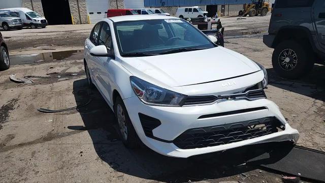 2022 Kia Rio S - zdjęcie 13