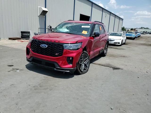 2025 Ford Explorer St - zdjęcie 14