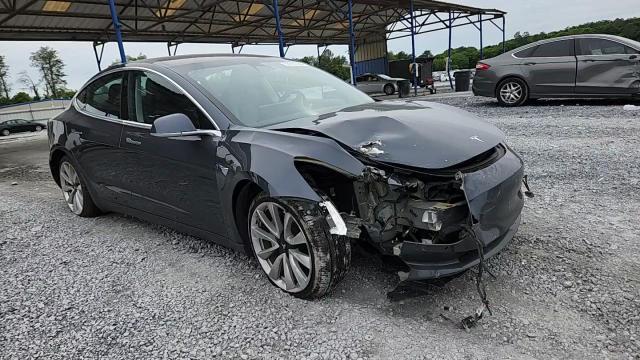 2018 Tesla Model 3 - zdjęcie 13