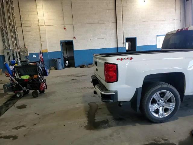 2017 Chevrolet Silverado K1500 Custom - zdjęcie 13