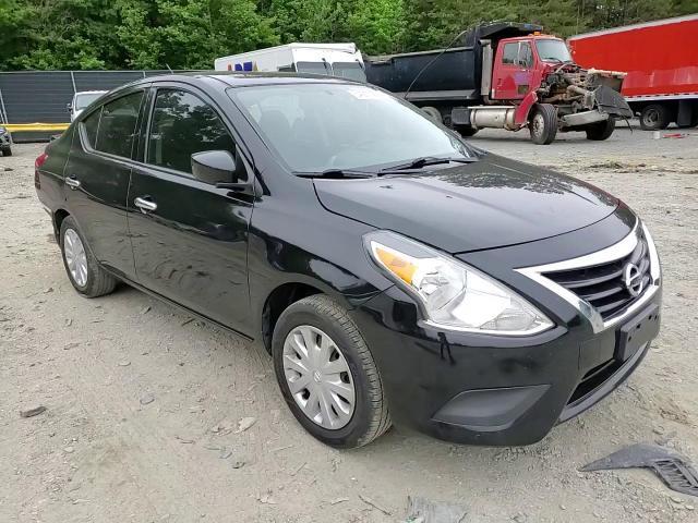 2019 Nissan Versa - zdjęcie 14