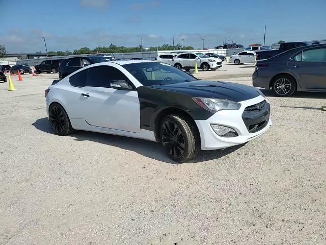 2015 Hyundai Genesis Coupe 3.8 Ultimate - zdjęcie 13