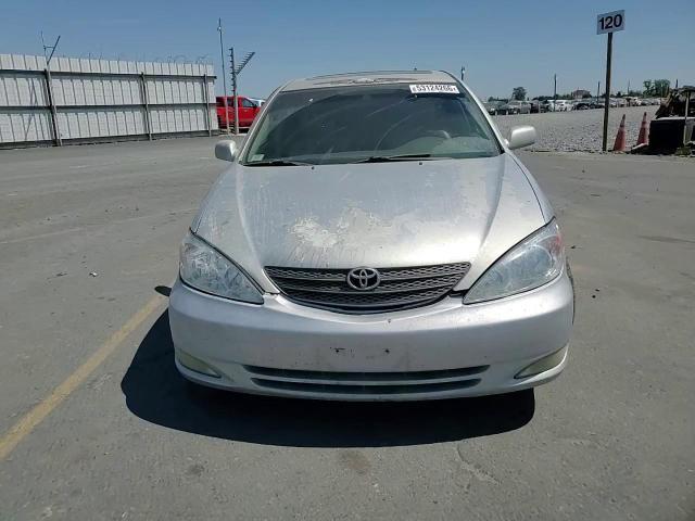Toyota Camry - zdjęcie 13