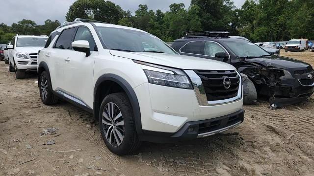 2022 Nissan Pathfinder Platinum - zdjęcie 14