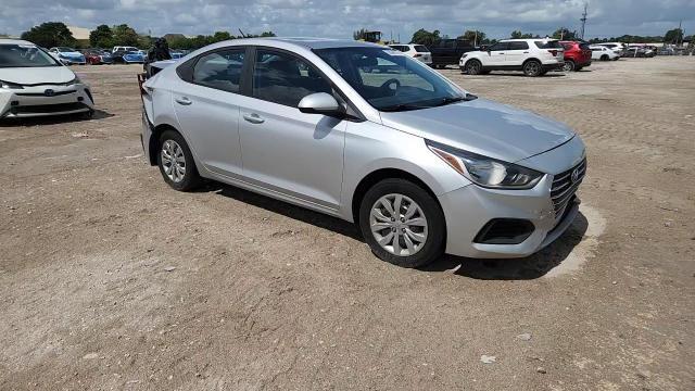2019 Hyundai Accent Se - zdjęcie 13