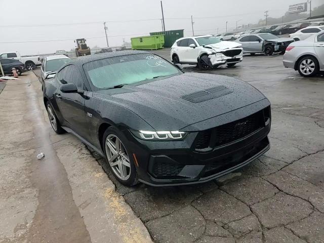 2024 Ford Mustang Gt - zdjęcie 13