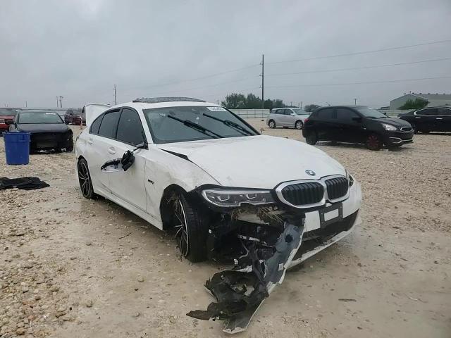 2022 BMW 330E - zdjęcie 13