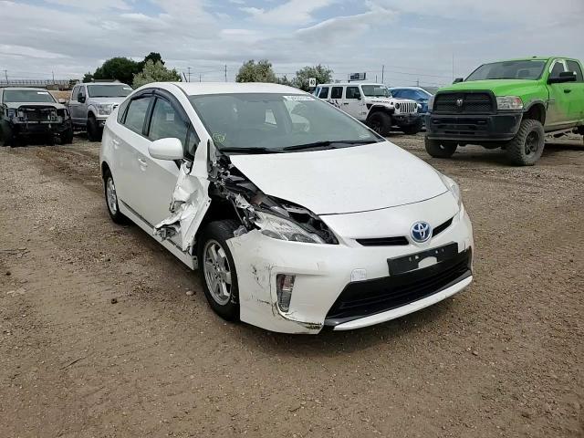 2013 Toyota Prius Three - zdjęcie 13