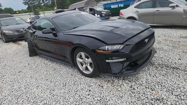 2019 Ford Mustang - zdjęcie 13