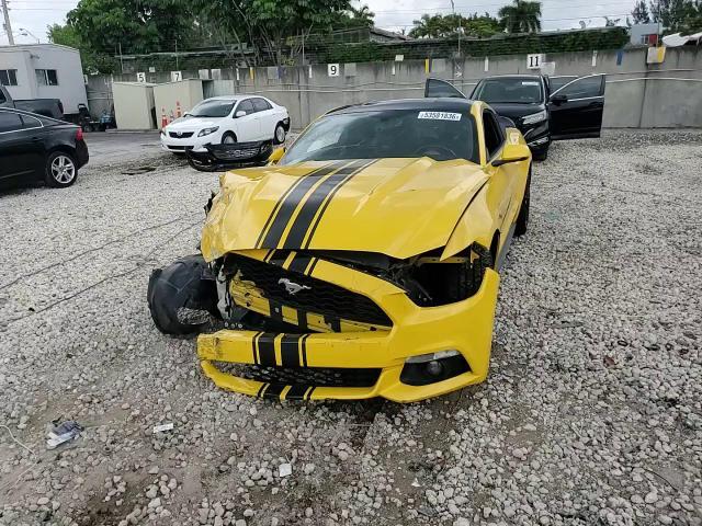 2016 Ford Mustang - zdjęcie 13
