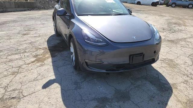 2023 Tesla Model Y - zdjęcie 13