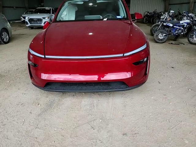 2026 Tesla Model Y - zdjęcie 14
