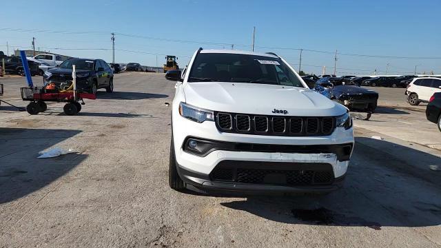 2025 Jeep Compass Latitude - zdjęcie 14