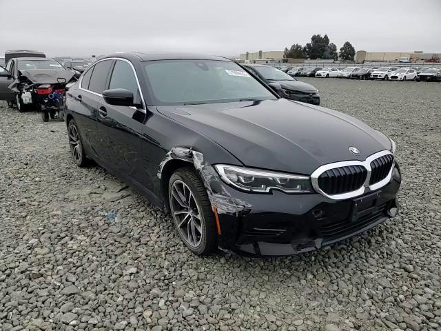 2020 BMW Seria 3 330i - zdjęcie 13