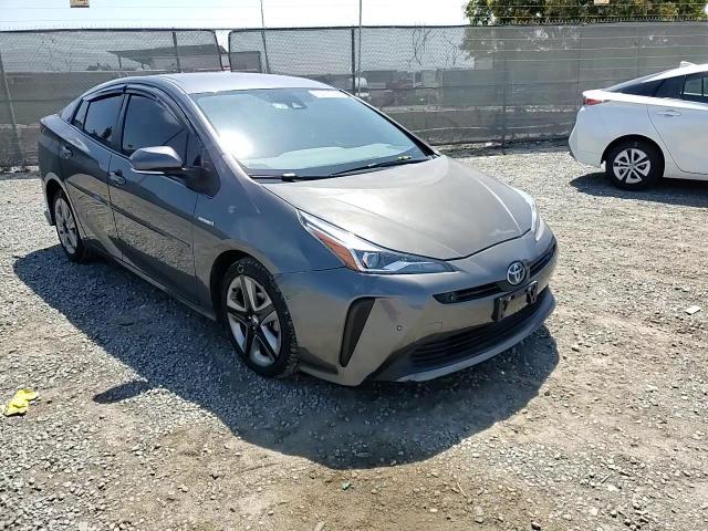 2021 Toyota Prius Xle - zdjęcie 13