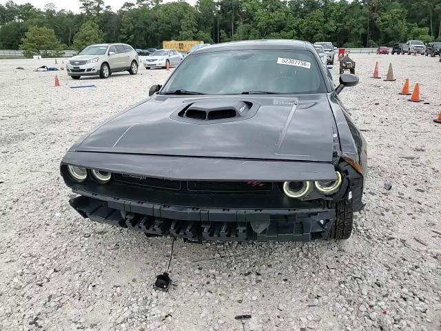 2018 Dodge Challenger R - zdjęcie 13
