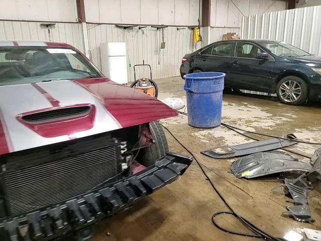 2017 Dodge Challenger Srt 392 - zdjęcie 14