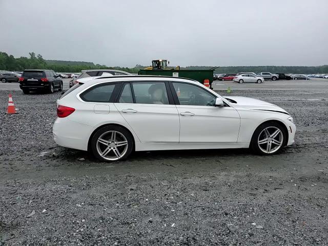 2017 BMW 330 Xi - zdjęcie 13