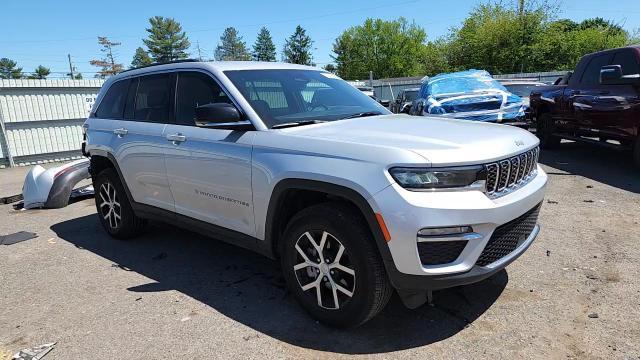 2024 Jeep Grand Cherokee Limited - zdjęcie 15