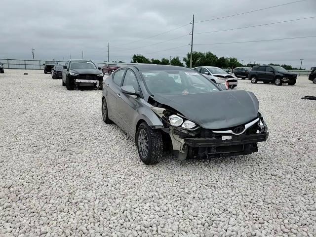 2016 Hyundai Elantra - zdjęcie 14