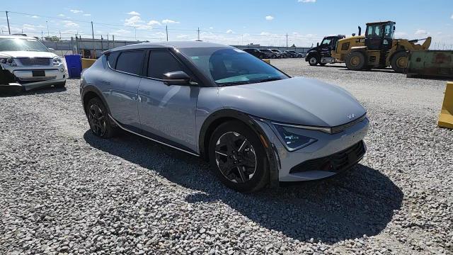 2025 Kia Ev6 Wind - zdjęcie 14