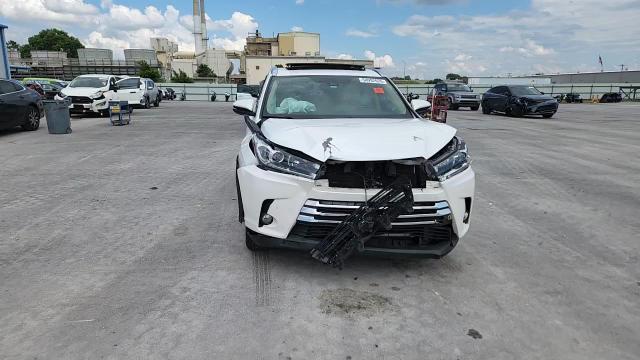 2017 Toyota Highlander Limited Platinum - zdjęcie 13