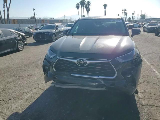2021 Toyota Highlander Le - zdjęcie 14
