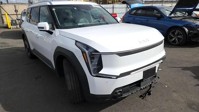 2025 Kia Ev9 Wind - zdjęcie 14