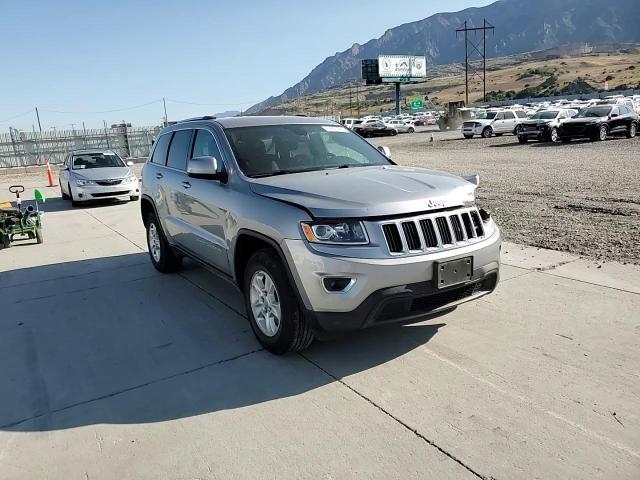2016 Jeep Grand Cherokee Laredo - zdjęcie 14