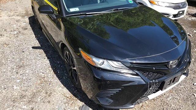 2018 Toyota Camry Xse - zdjęcie 13