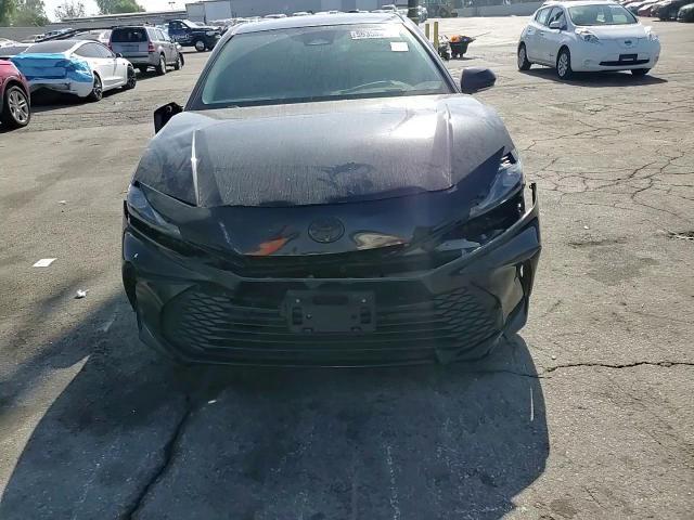 2025 Toyota Camry - zdjęcie 13