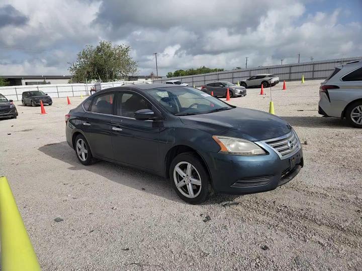 2014 Nissan Sentra S - zdjęcie 13
