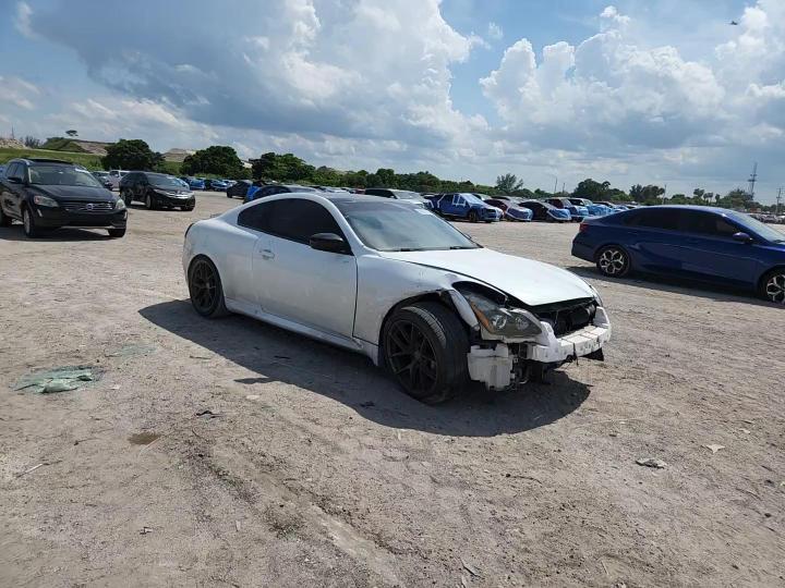 2014 Infiniti Q60 Coupe Base - zdjęcie 13