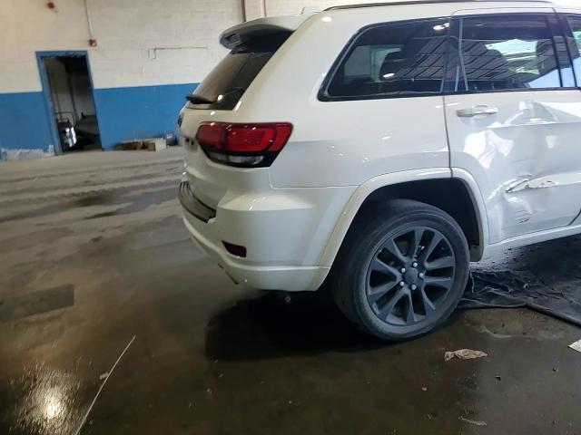 2019 Jeep Grand Cherokee Laredo - zdjęcie 14