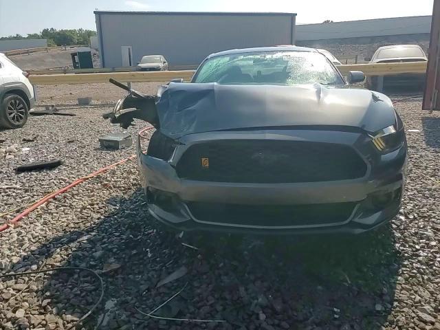 2016 Ford Mustang - zdjęcie 13