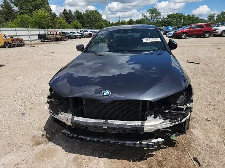 2018 BMW Seria 5 540i - zdjęcie 13