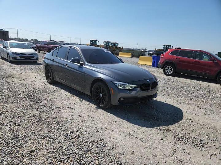2018 BMW Seria 3 320i - zdjęcie 13
