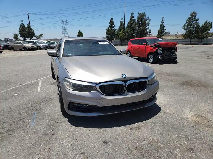 2017 BMW 530 I - zdjęcie 13