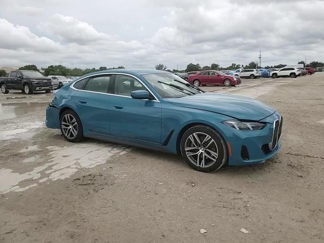 2025 BMW 430Xi Gran Coupe - zdjęcie 13